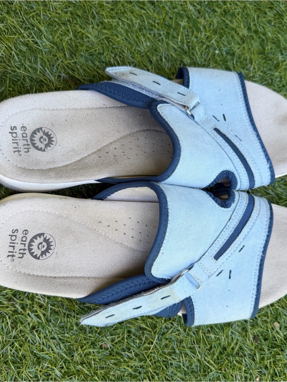 Earth Spirit Pale Blue Suede Slide Sandals with Navy Trim